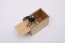 Load image into Gallery viewer, Prank Scare Box with Fake Insects - Free Shipping